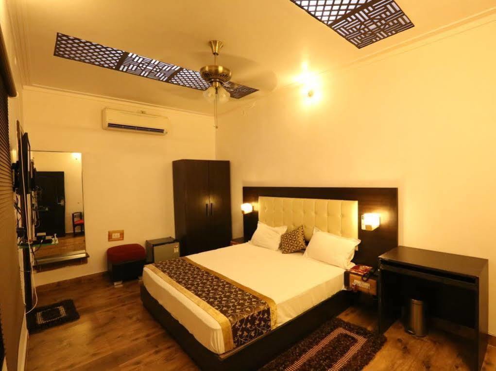 Heritage Hotel لاكناو المظهر الخارجي الصورة