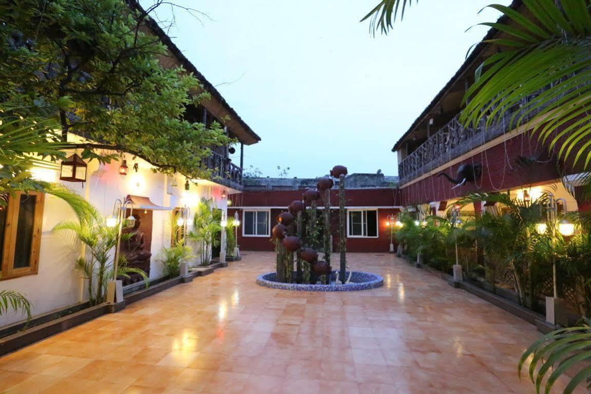Heritage Hotel لاكناو المظهر الخارجي الصورة